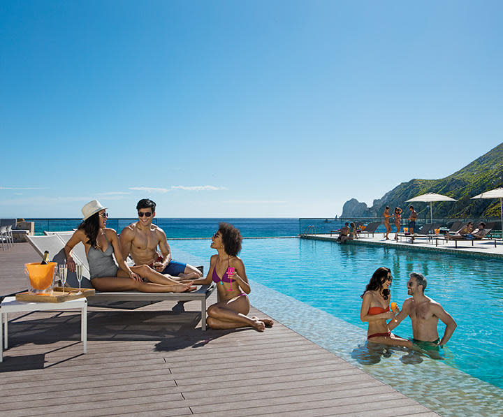 Hotel Pools 9