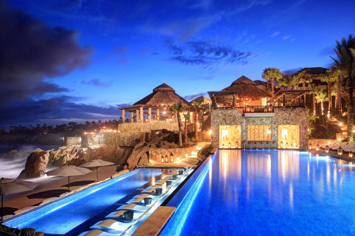 foto panorámica de piscina en esperanza resort