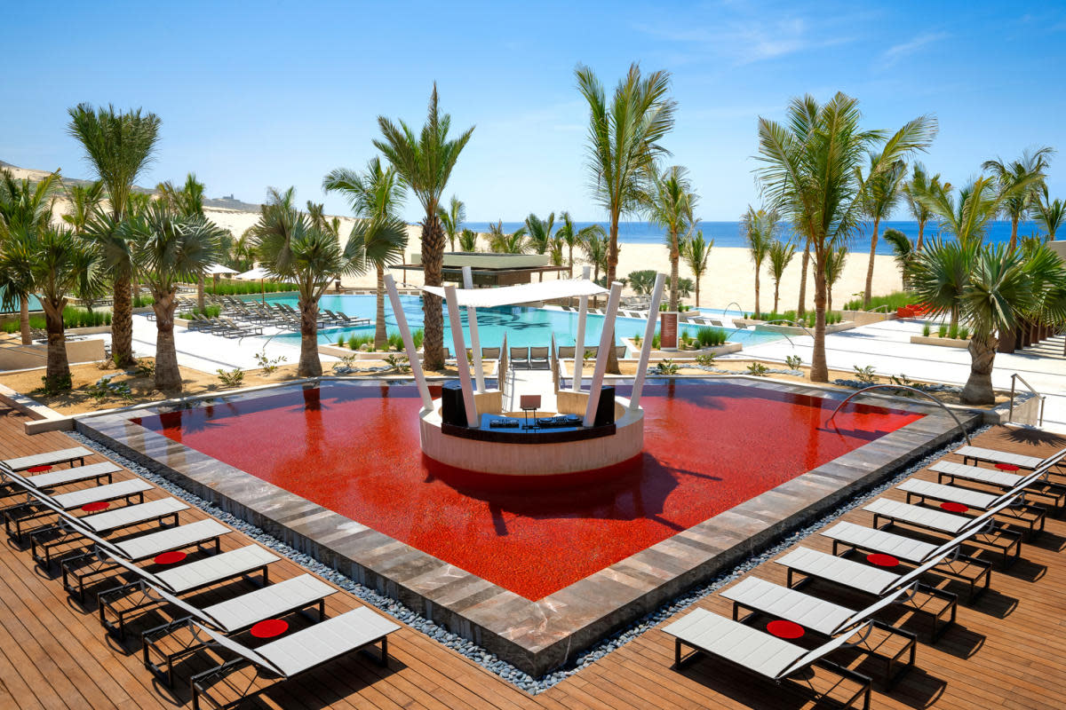 Hotel Pool 8