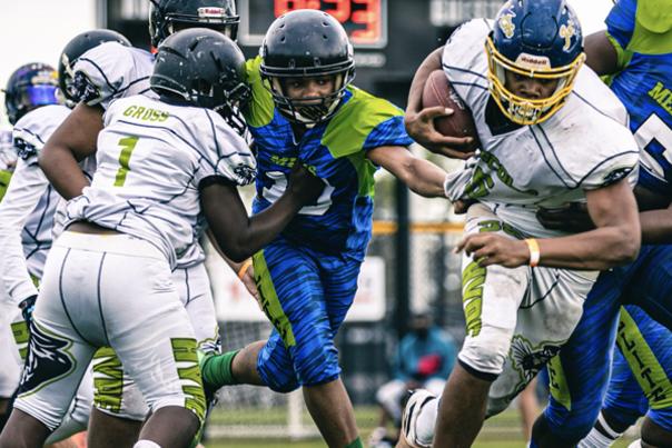 Youth holiday bowl football tournament
