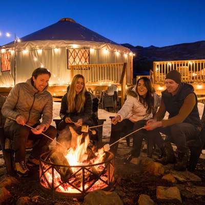 Nordic Yurt Snowshoe dinner