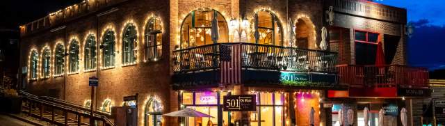 501 on Main restaurant lit up at night in Park City, UT