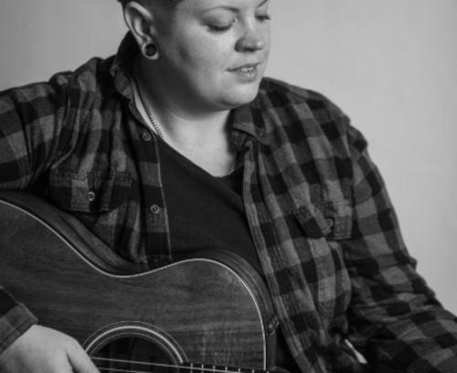 Live at The Bark Bar: illoh