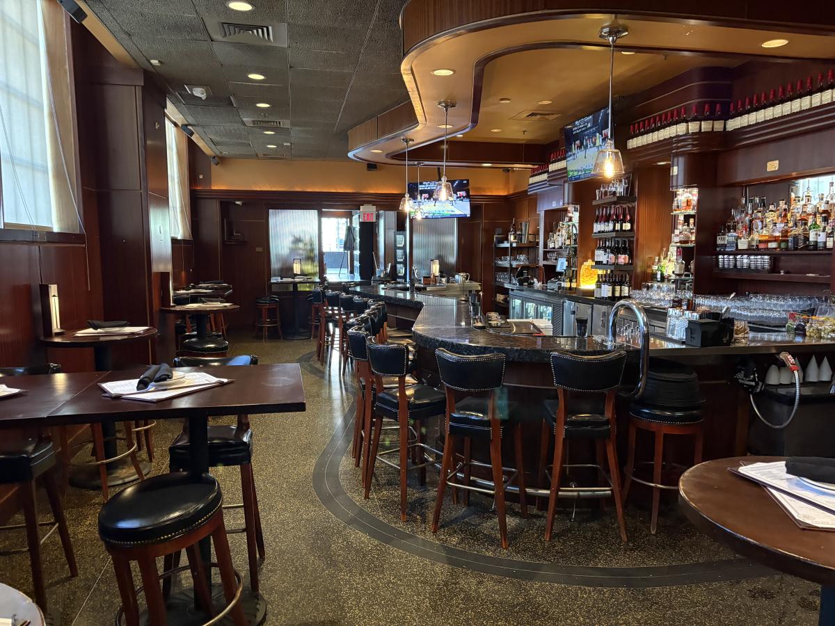 sullivan's steakhouse dress code for ladies dark green quincess dress
