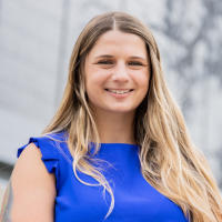 Dana Canby headshot