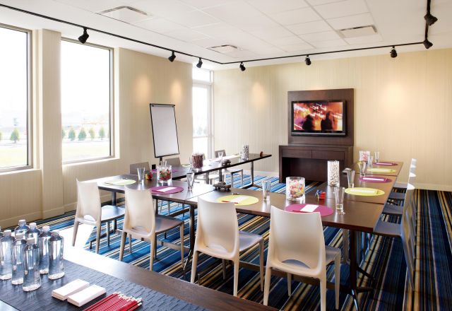 Aloft Brier Creek 07-244.jpg