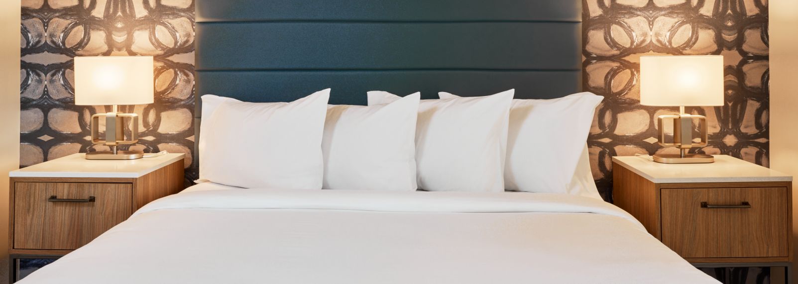 Hive House hotel Cary bedroom