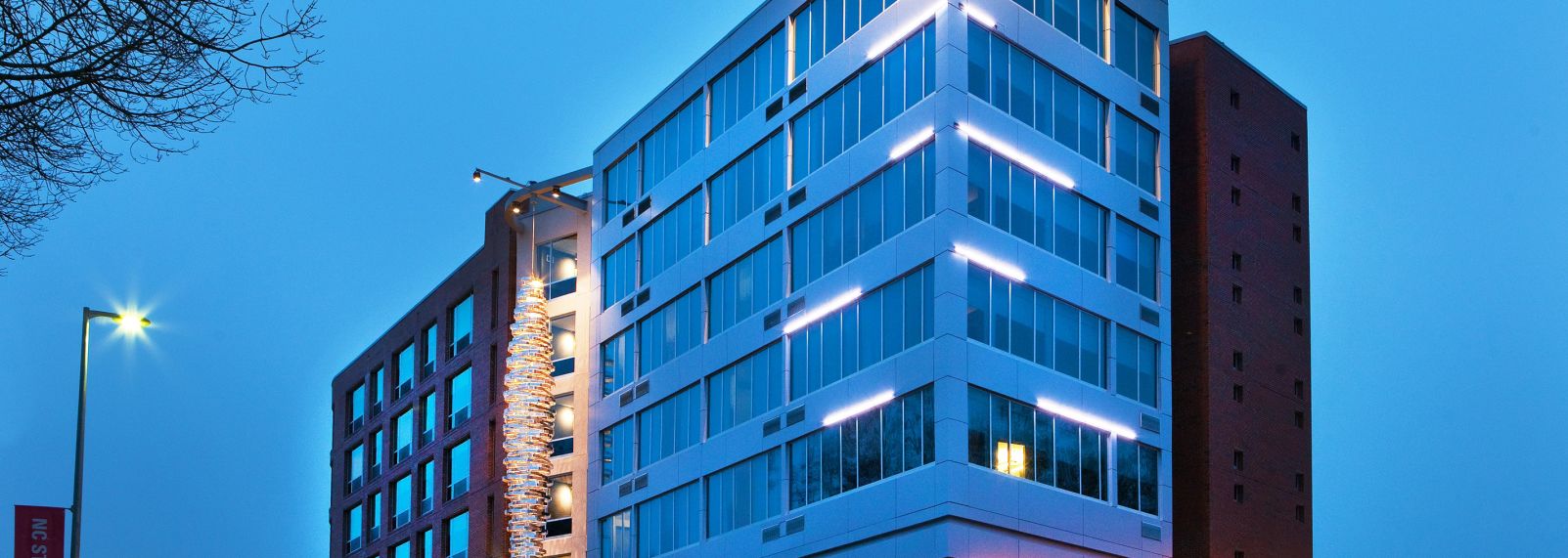 Aloft Raleigh 03-229.jpg