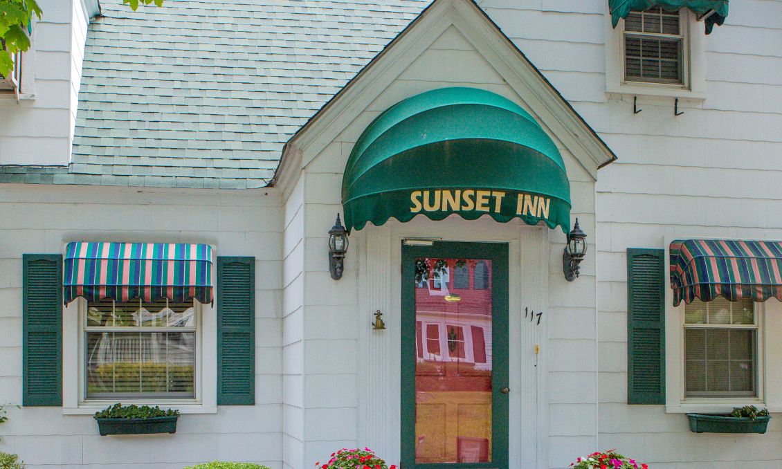 Sunset_Inn_2.JPG