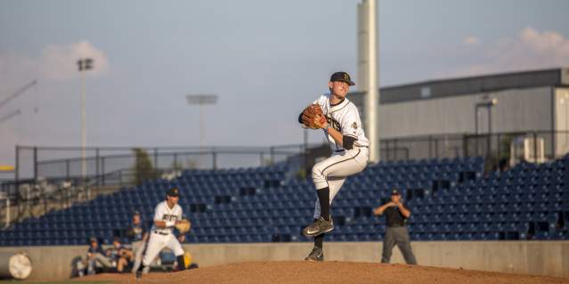 Rockford Rivets - Northwoods League Collegiate Baseball