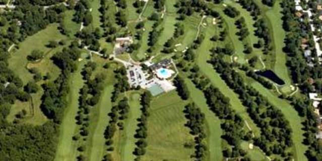 Mauh-Nah-Tee-See Country Club