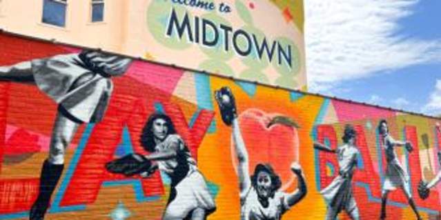2022 Peaches Jenny Ustick & Atalie Gagnet Mural