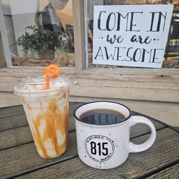 DeeDee's Main Street Coffee & Decor