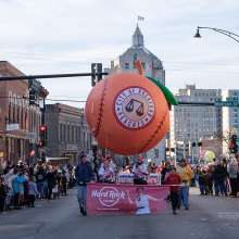 Rockford Peaches balloon at the 2022 Stroll on State parade
