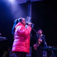 Stroll Live Performance 02