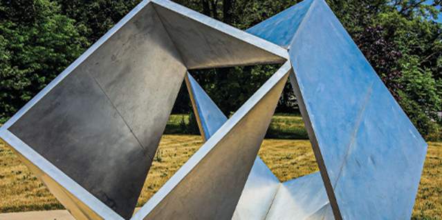 Two Cubes sculpture