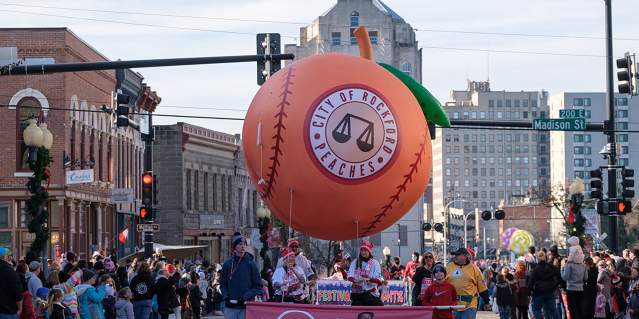Rockford Peaches balloon at the 2022 Stroll on State parade