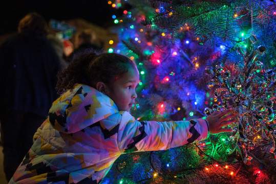 Stroll on State- Child w/ Snowflake