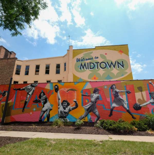 Rockford Peaches - CRE8IV Mural
