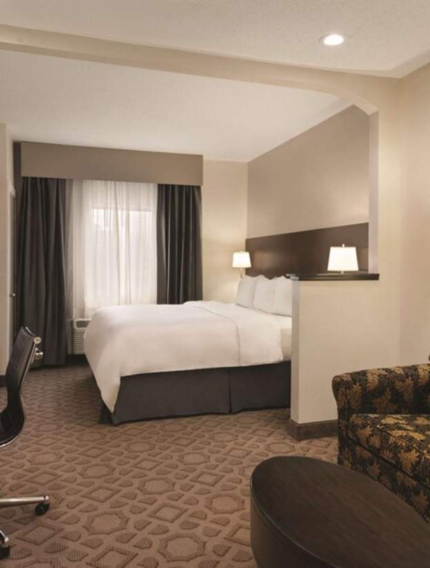Radisson hotel room