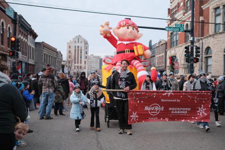 elf balloon parade