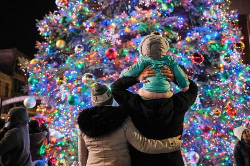 Stroll on State Tree