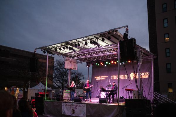 Stroll on State Main Stage 01