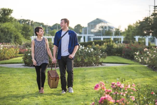 Picnic at Sinnissippi Gardens