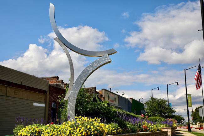 hold me up sculpture