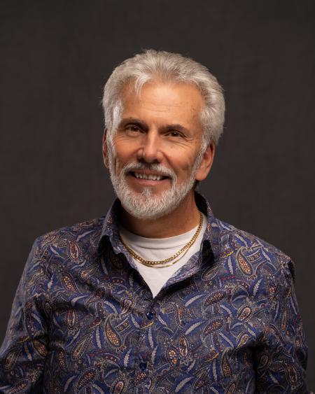 Steve Summers Headshot