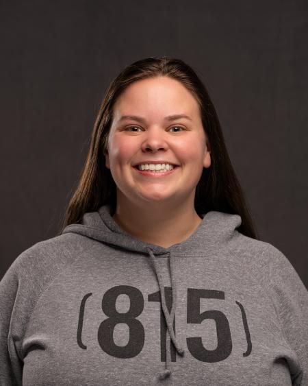 Molly Kettelhut Headshot