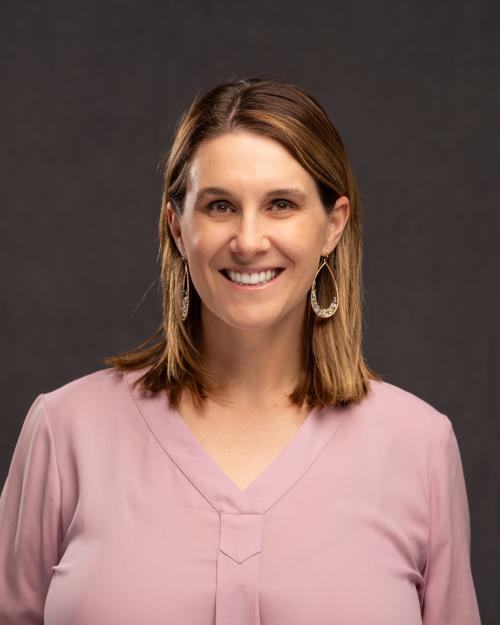 Caitlin Pusateri Headshot