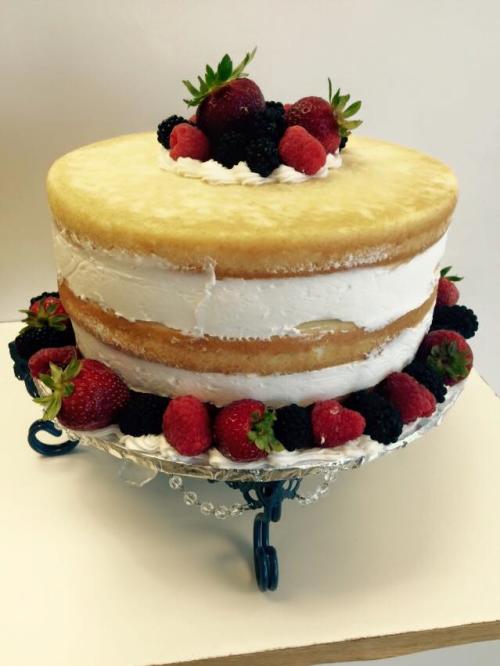 Halo Bakeshop, Cake