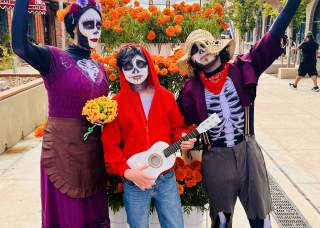 Día de los Muertos at Historic Market Square