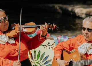 Mariachi Sip & Cruise