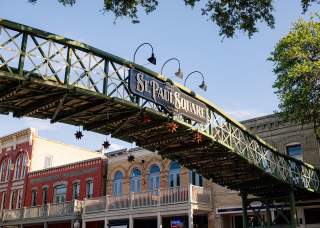 Sundays at the Square