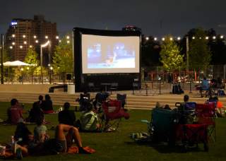 Holiday Movies by Moonlight at Hemisfair: How the Grinch Stole Christmas