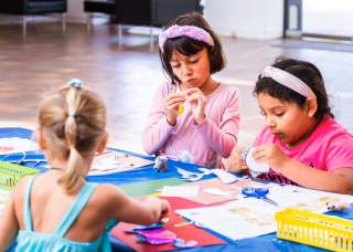 Kids' Studio: Masquerade Magic!