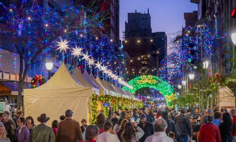 Discover 10 Free Holiday Experiences in San Antonio