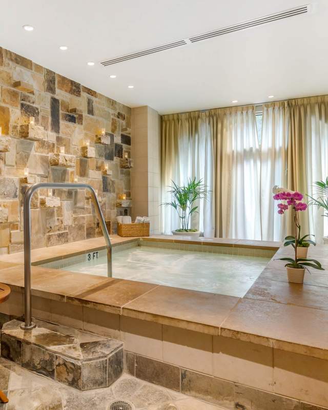 Mokara Hotel & Spa Interior Spa Pool