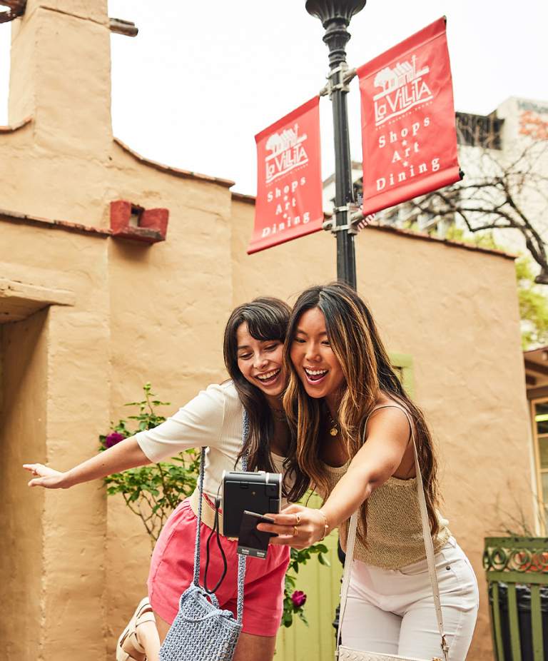 Explore La Villita: Local Shops, Art & Things to Do Near the River Walk