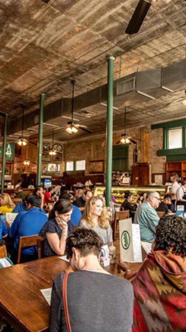 Local Eats Along the River Walk