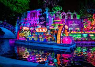 Exploring the River Walk: Your October Adventure Guide
