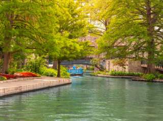 riverwalk boat