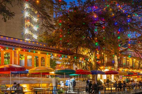 The 20 Best Places to Visit in December in the U.S.