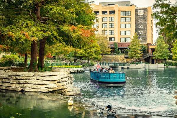 See the 10 most 'beautiful' sights in the US, based on more than 450,000 travel reviews