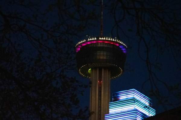 10 Delightfully Spooky Ghost Tours in the Most Haunted Cities Around the World