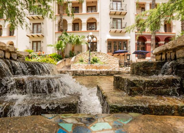 Mini waterfall near Omni La Mansion del Rio at River Walk.
