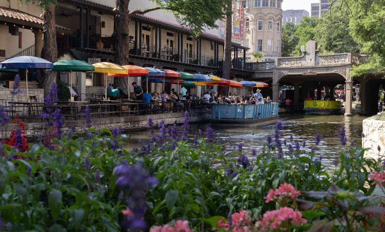 Your Ultimate Guide to April Along the River Walk