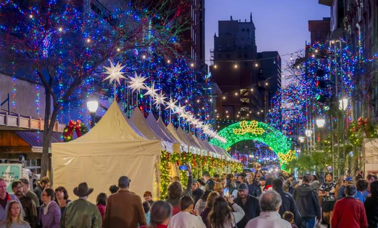 Discover 10 Free Holiday Experiences in San Antonio